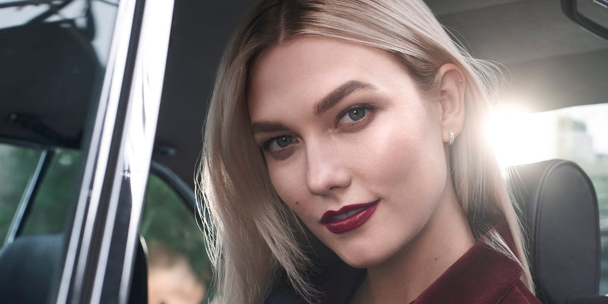 Lauder make up hondos center estee size Voonik center make up hondos estee lauder marcus